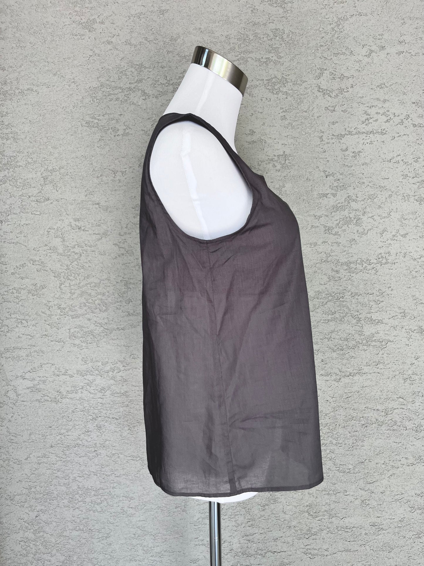 TANK TOP WITH CUPS NO.18 INK BLACK