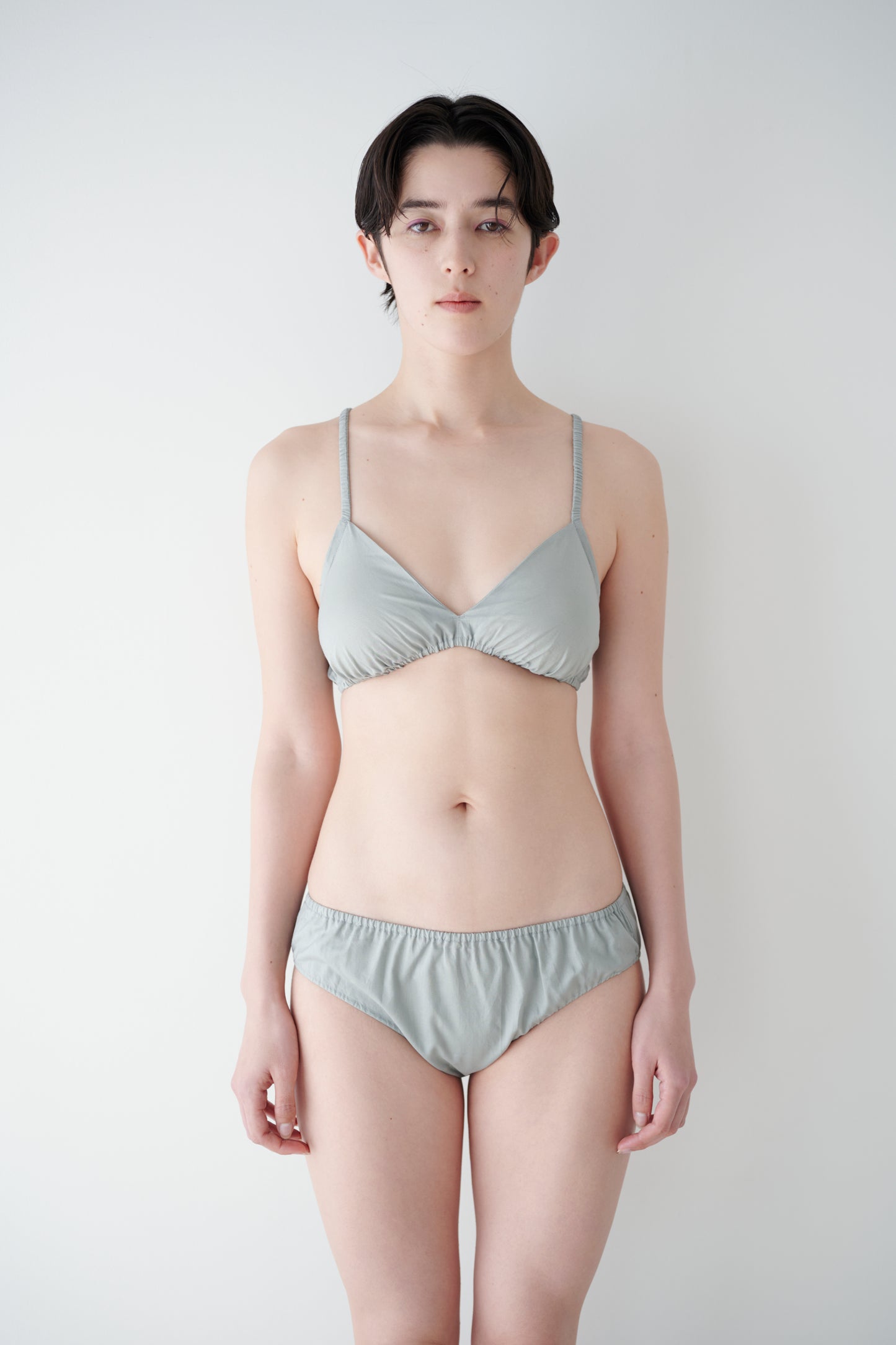 NO.02 MIST GREY